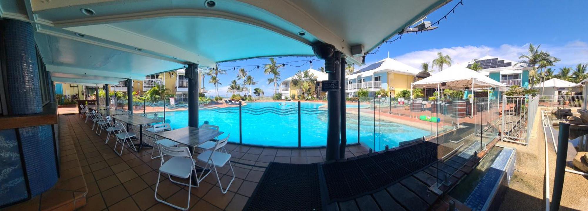 Dolphin Heads - Resort Unit - Absolute Beachfront! - Whitsunday Getaway! Маккай Екстер'єр фото