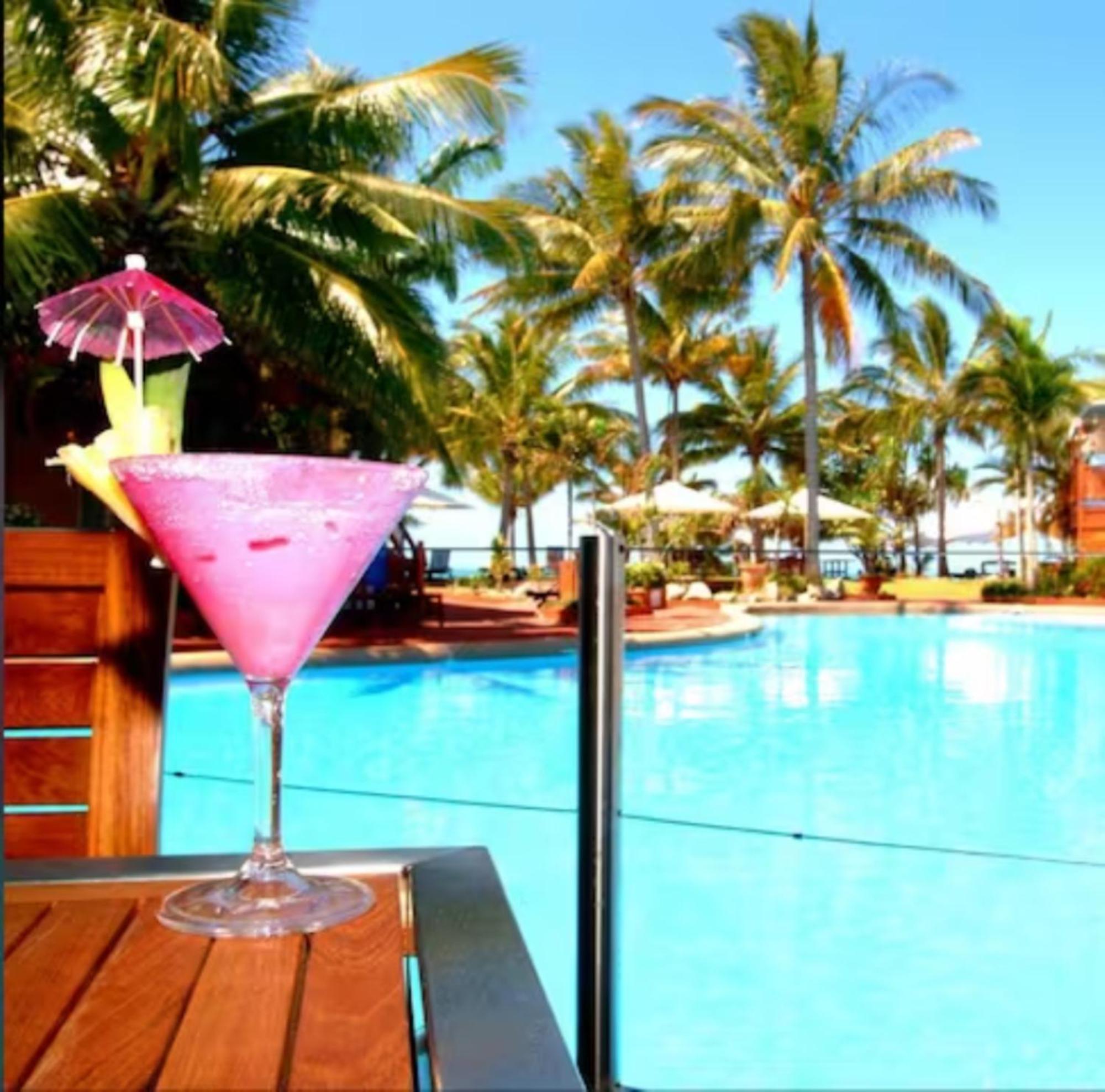 Dolphin Heads - Resort Unit - Absolute Beachfront! - Whitsunday Getaway! Маккай Екстер'єр фото