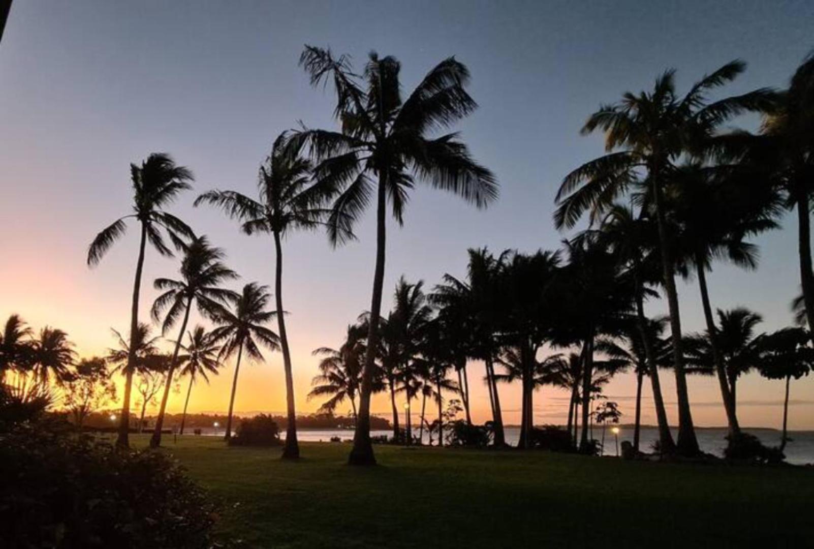 Dolphin Heads - Resort Unit - Absolute Beachfront! - Whitsunday Getaway! Маккай Екстер'єр фото