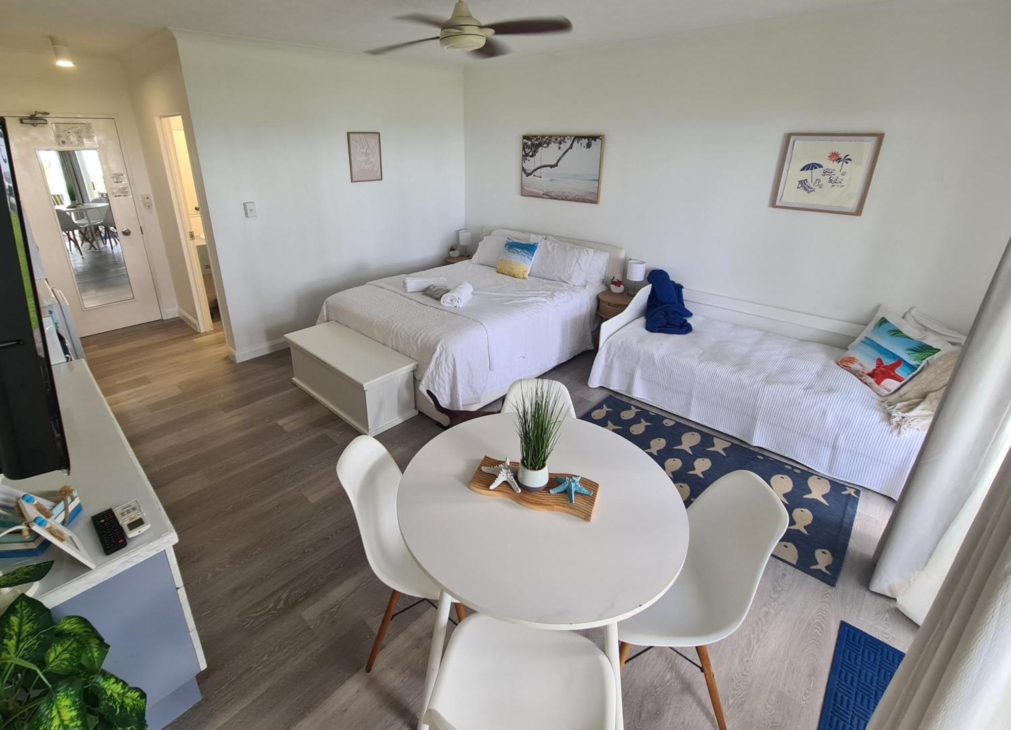 Dolphin Heads - Resort Unit - Absolute Beachfront! - Whitsunday Getaway! Маккай Екстер'єр фото